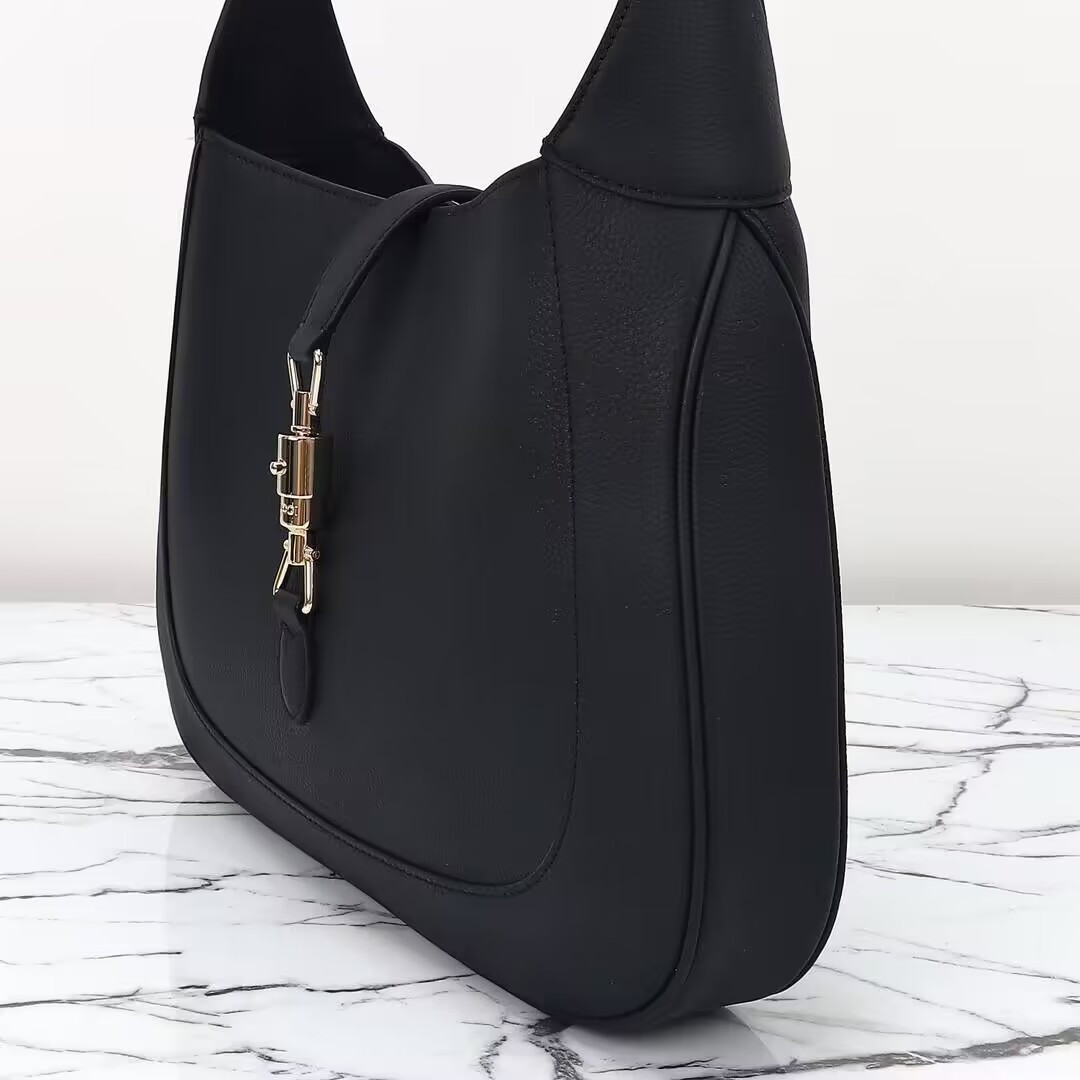 G*u*i jackie  medium shoulder bag 35x32x5.5 cm