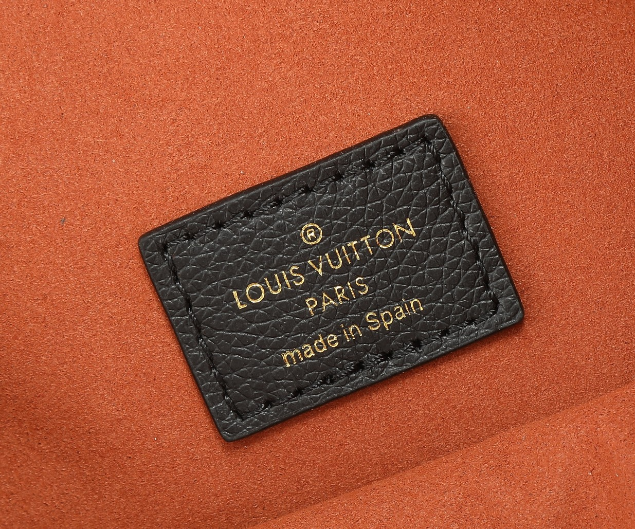 LV small low key hobo M25352 24x28x16cm