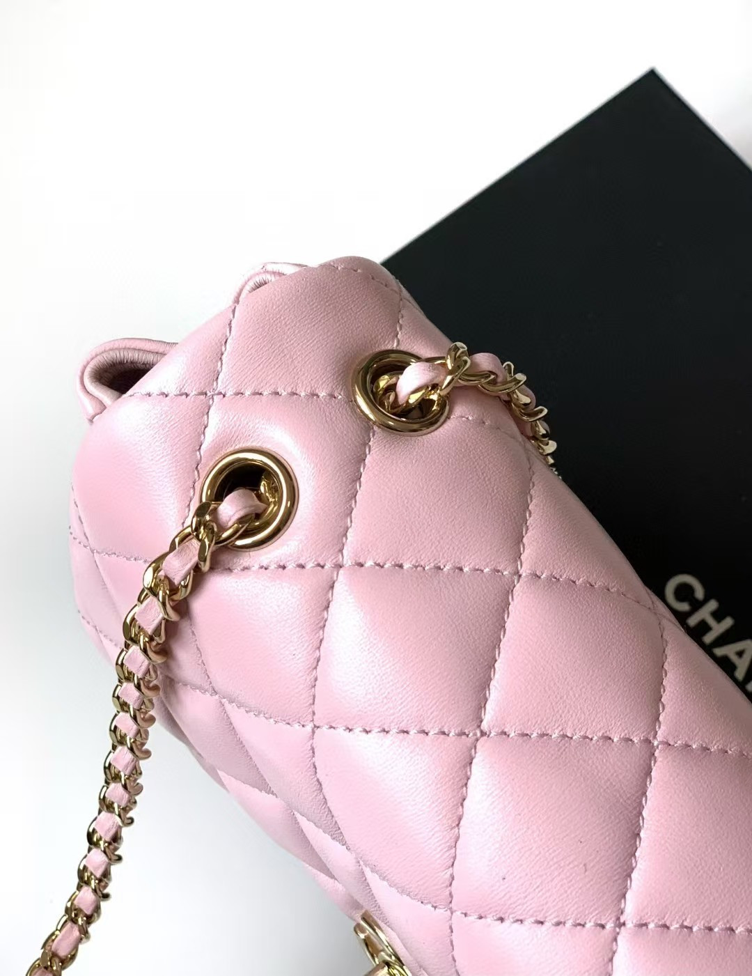 Ch*el flap bag 14x 22.5x 5.8cm