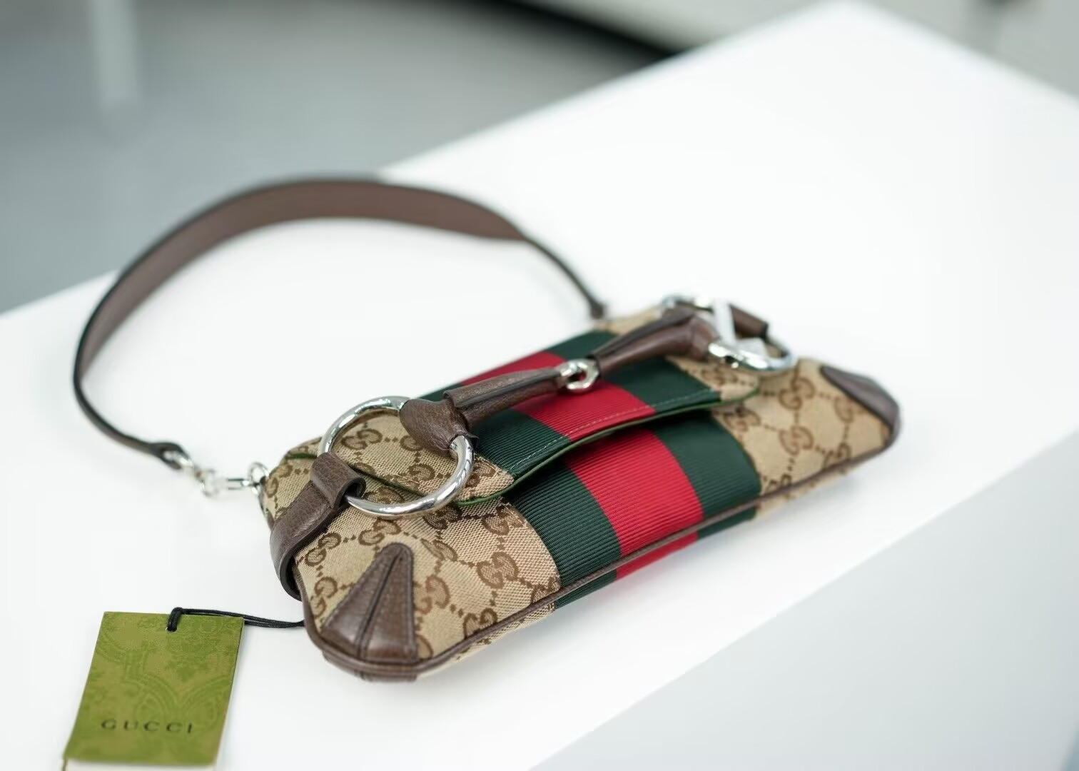 G*u*i monogram textured dollar calfskin heavy grosgrain web medium maxi horsebit chain shoulder bag 27x11.5x5cm