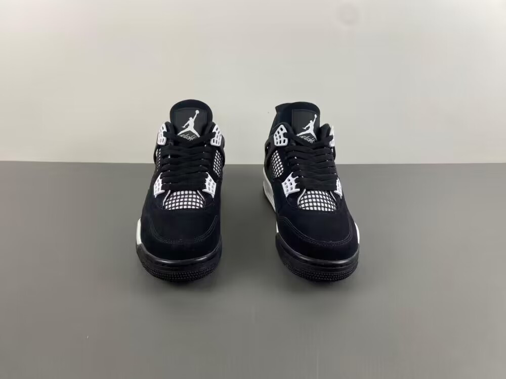 UA Air Jordan 4 Retro White Thunder