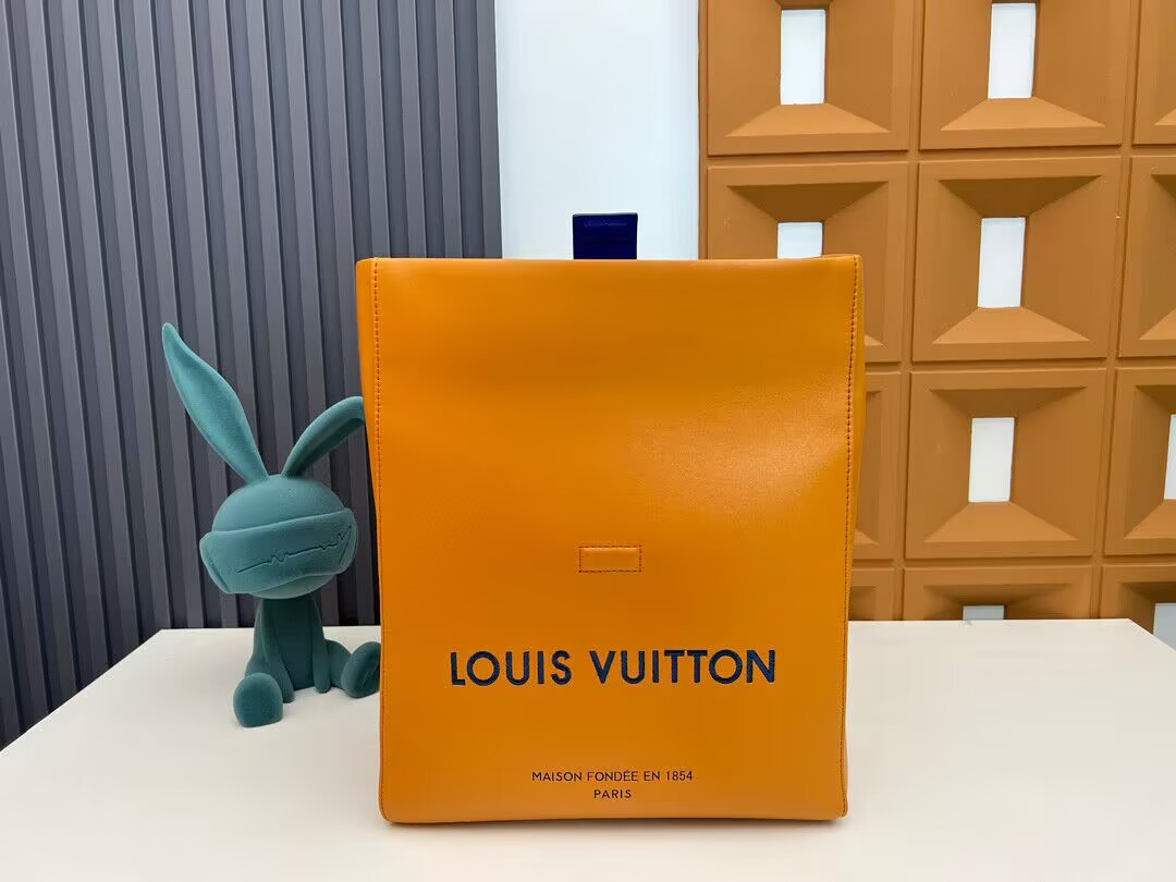 LV Sandwich Bag M24578 27 x 17 x 30 cm