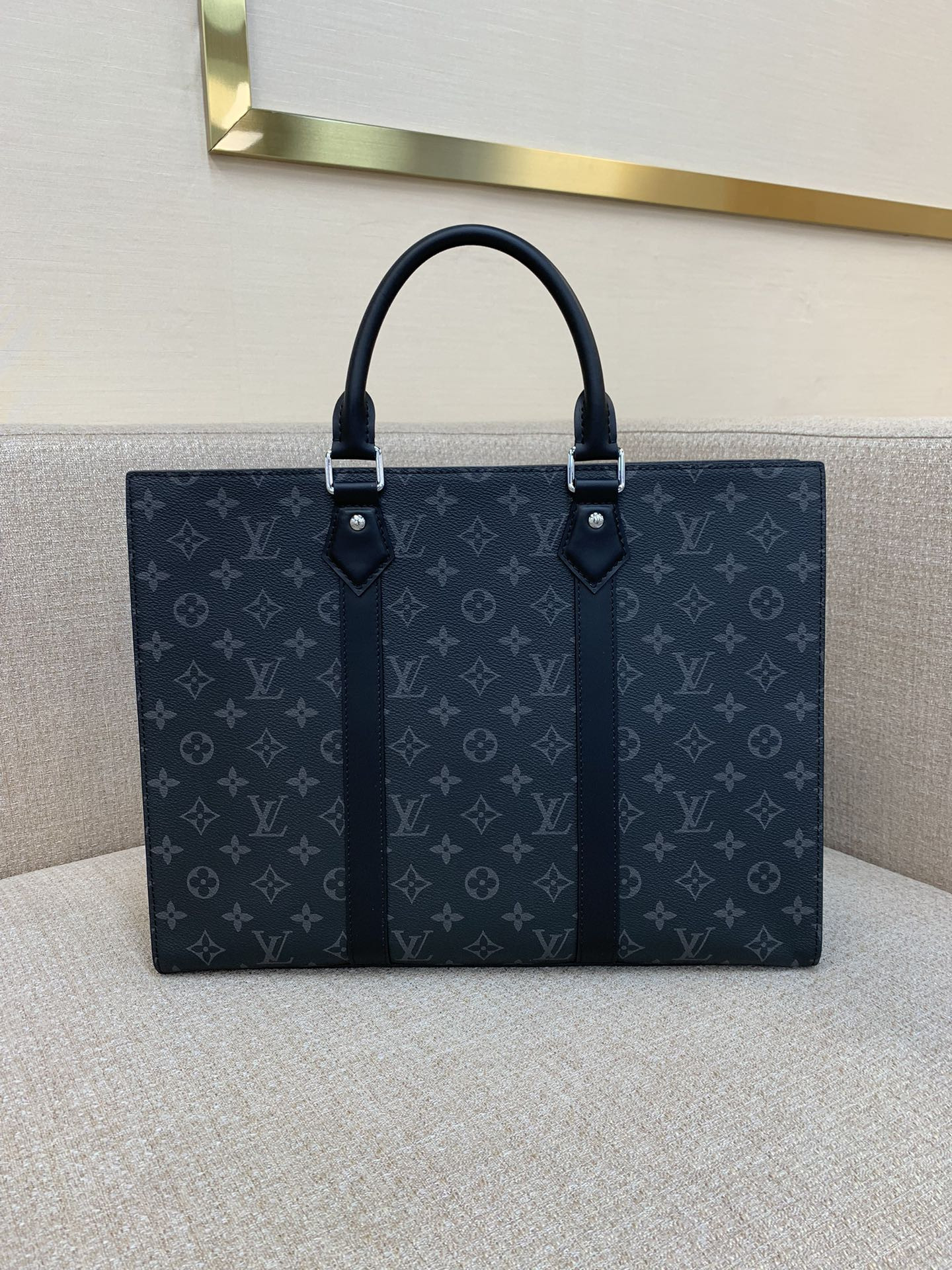 LV Sac Plat Horizontal Zippe M11742 39.8x30x5cm Without Box