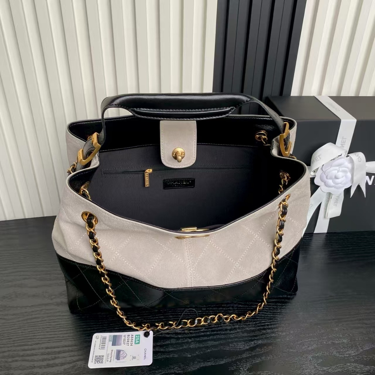 Ch*el small shopping bag as5634 24x36x14cm