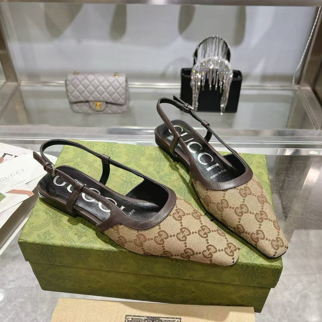 ua G*u*i demi slingback flat