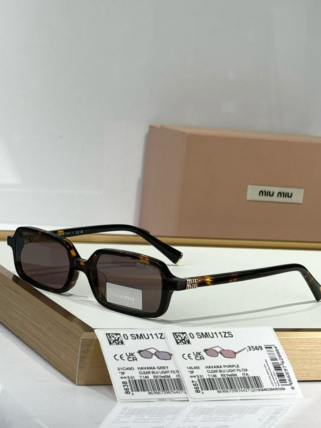 Miu Miu Regard sunglasses SMU11Z 51-16-140