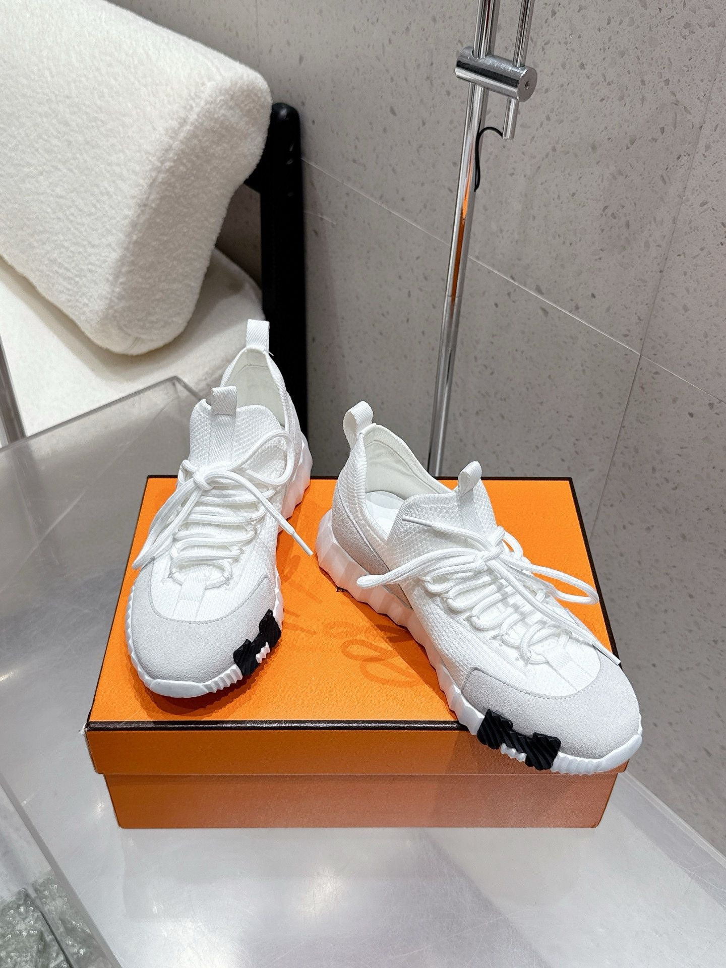ua H**mes lift slip-on sneaker