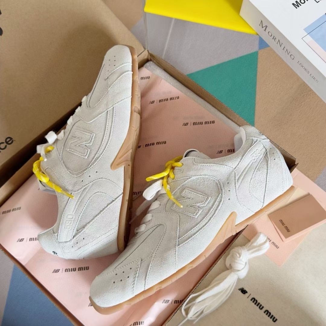 UA New Balance 530 SL Miu Miu