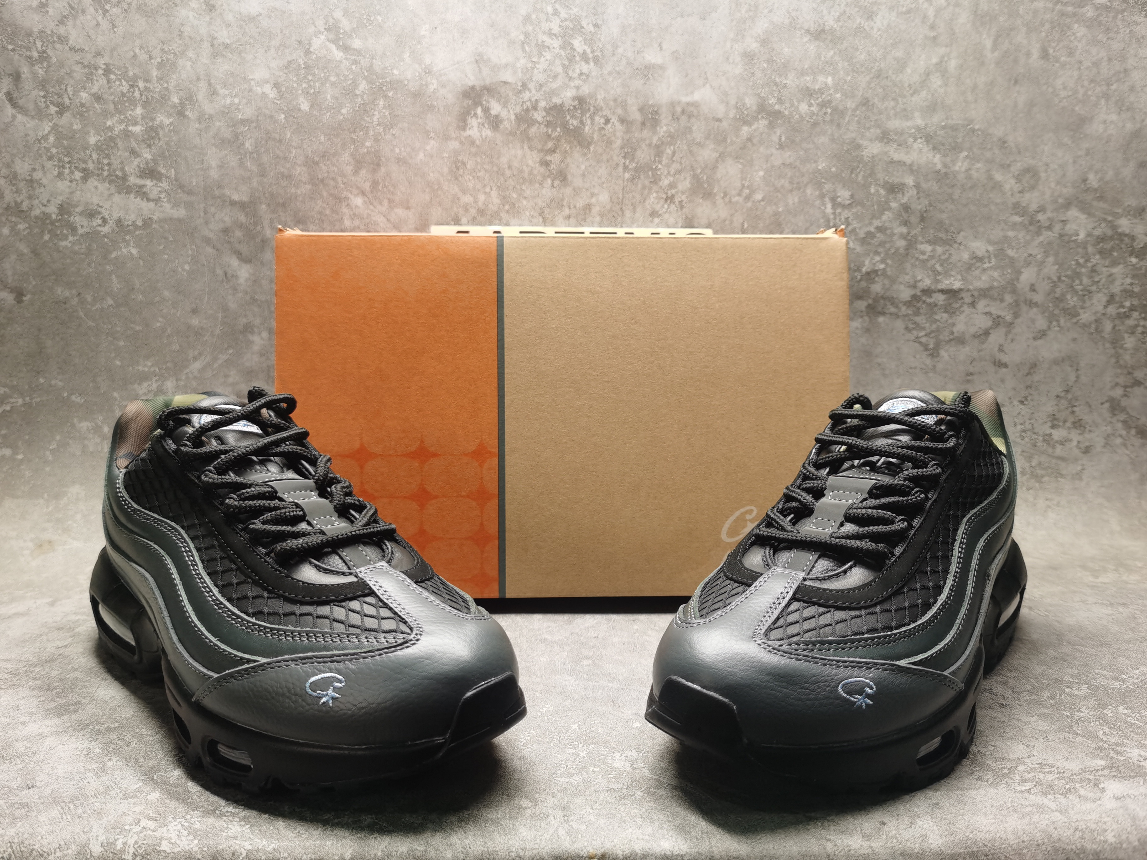 UA Nike Air Max 95 SP
