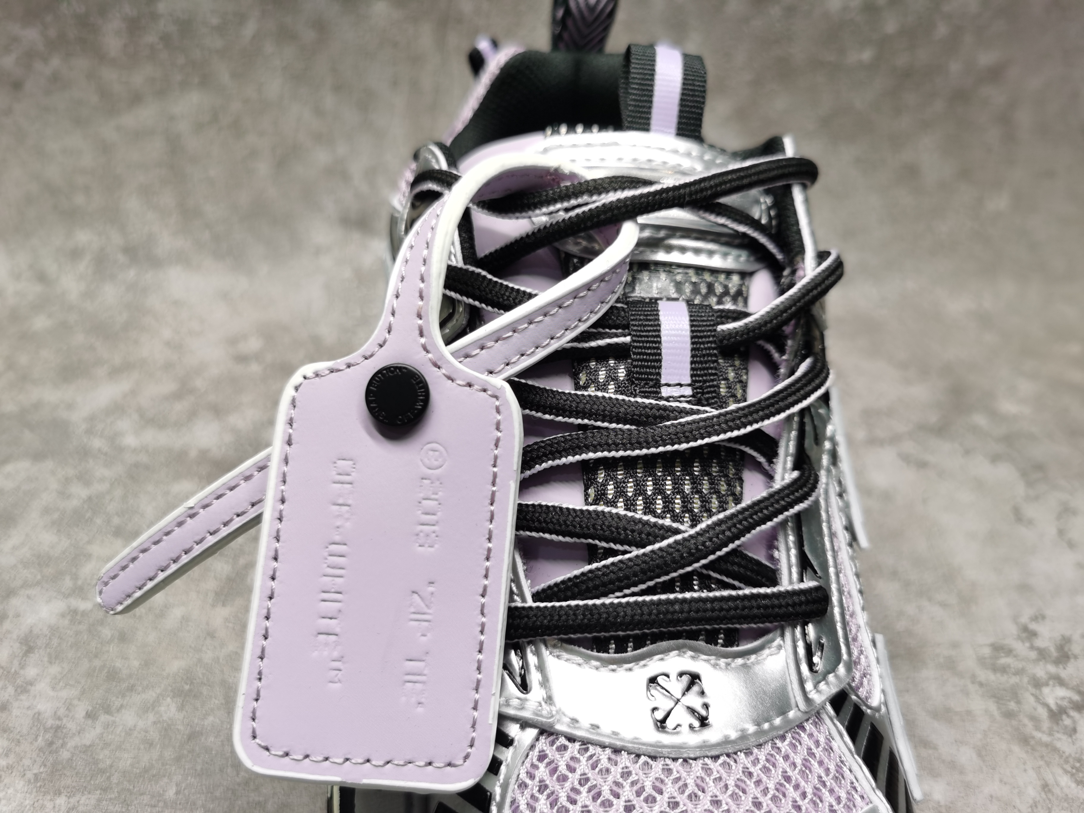 UA Off-White "BE RIGHT BACK"