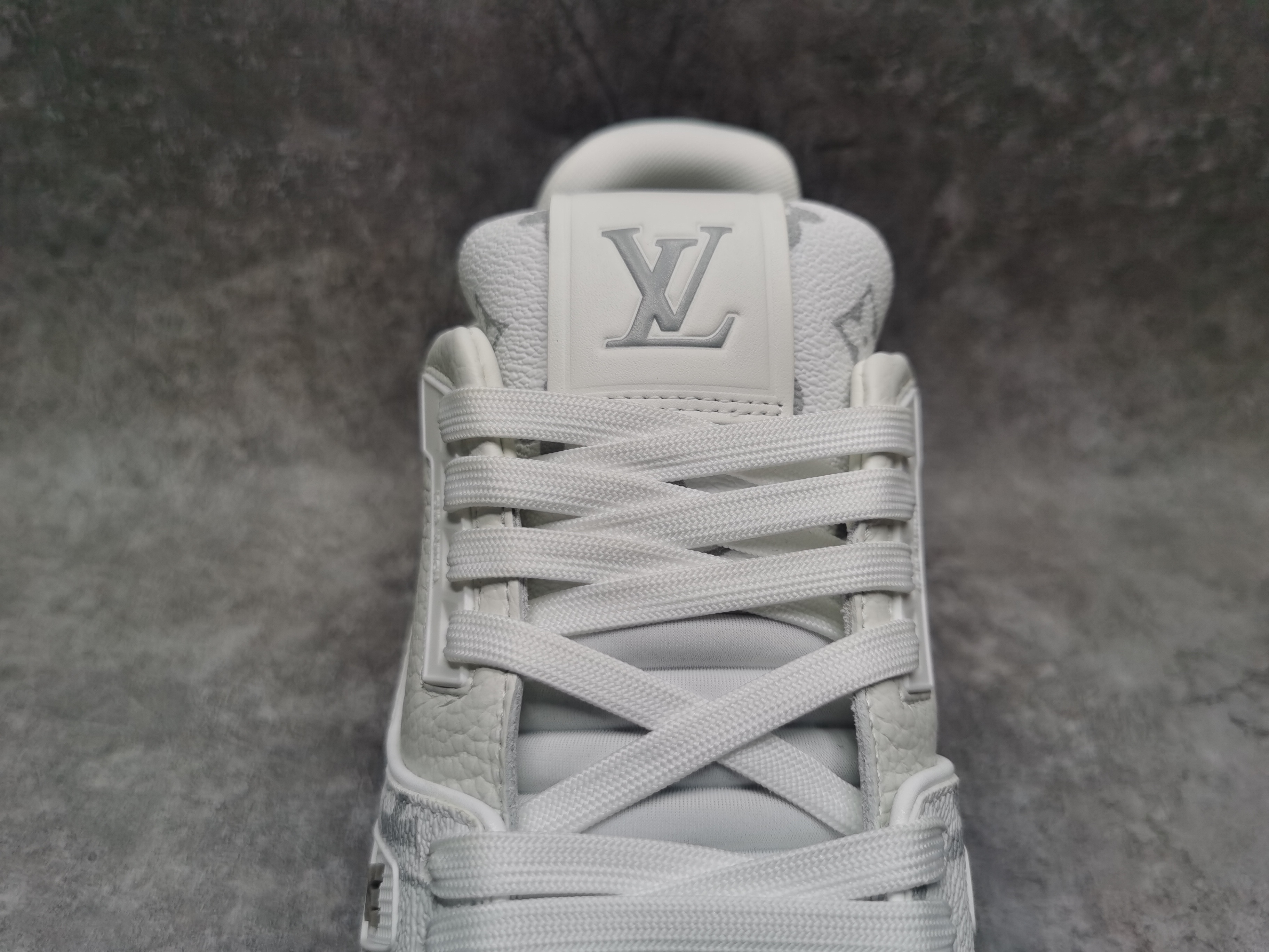 UA LV Trainer Sneaker