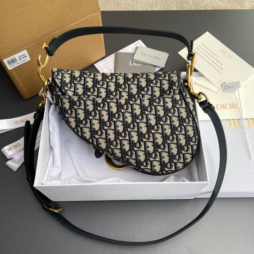D*or saddle bag 25.5 ×20 x 6.5 cm