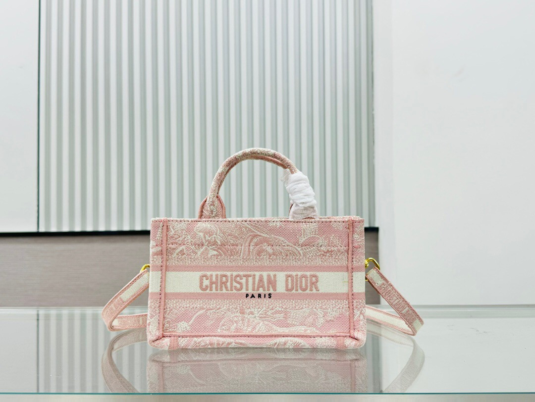 D*or book tote 24ss 21.5×13×7.5cm