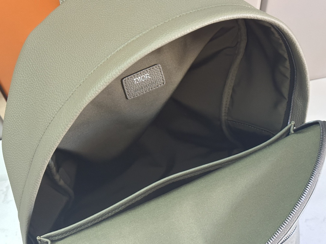 D*or rider 2.0 backpack khaki D*or gravity leather and khaki grained calfskin 31 x 40 x 18 cm