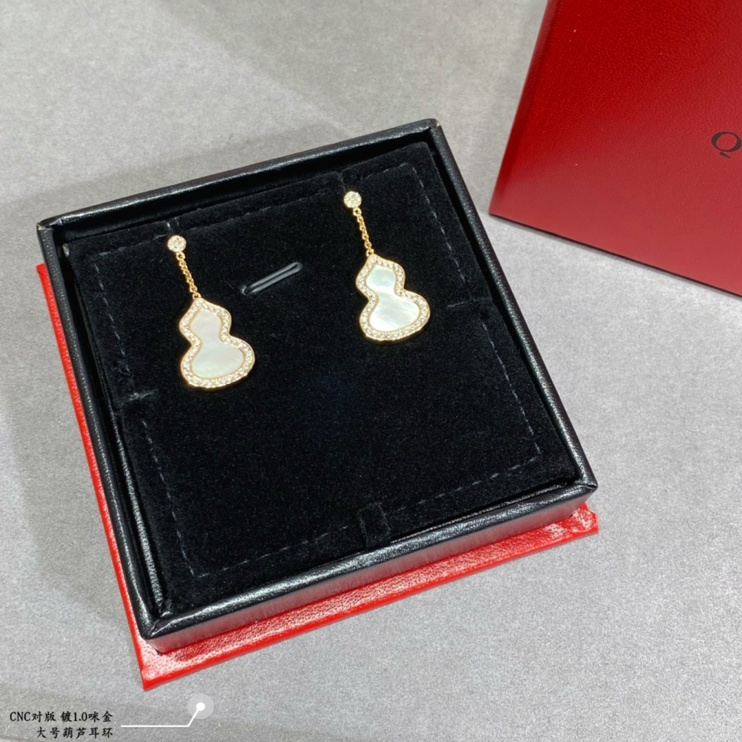 Qeelin Large Gourd Earrings
