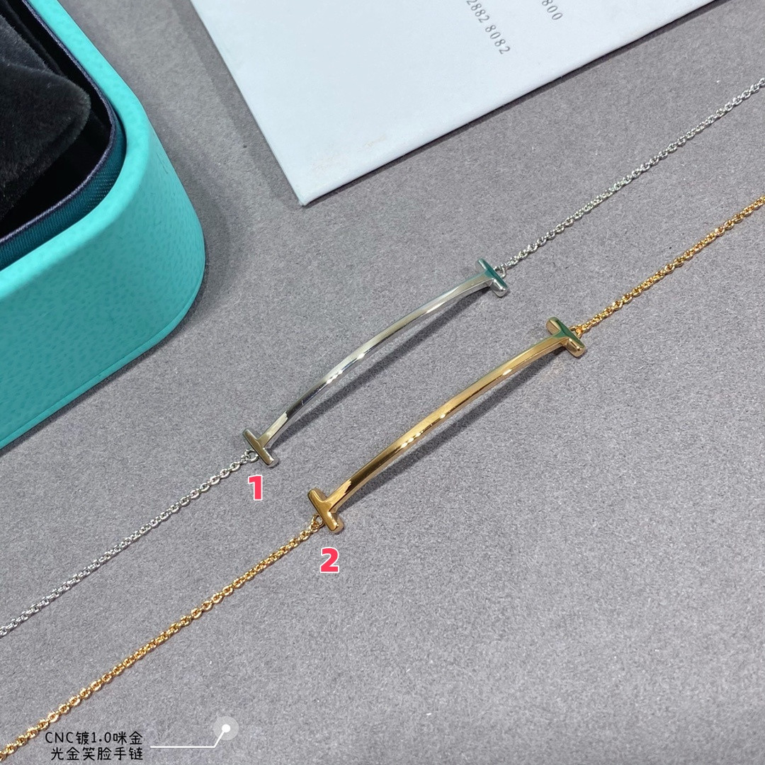 T*f*ny & co. smile smooth pendant bracelet
