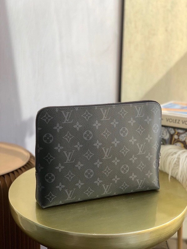 LV NEW POUCH M60417
