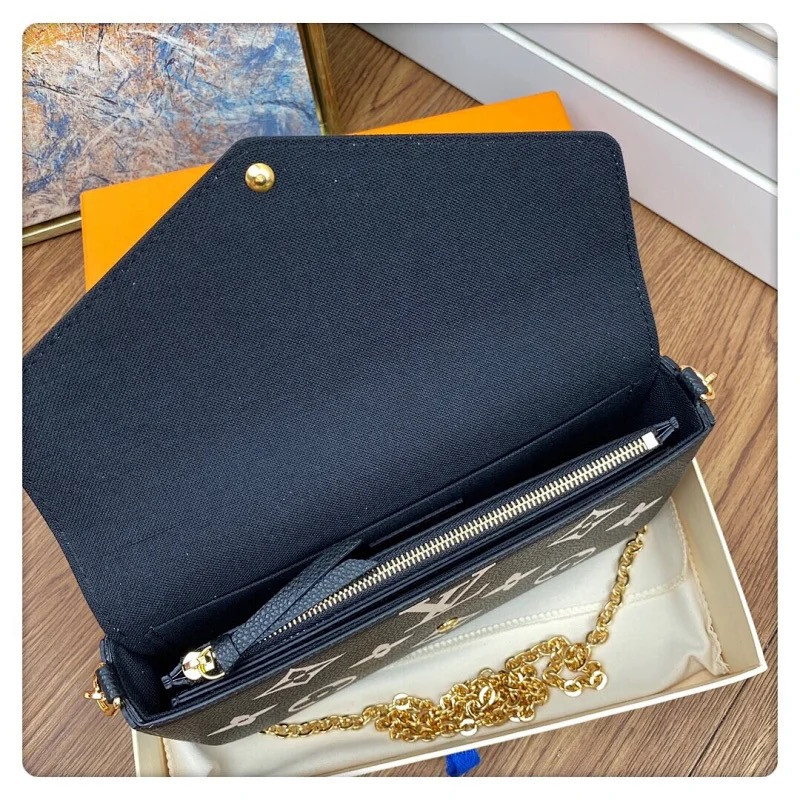 LV FELICIE POCHETTE M69977