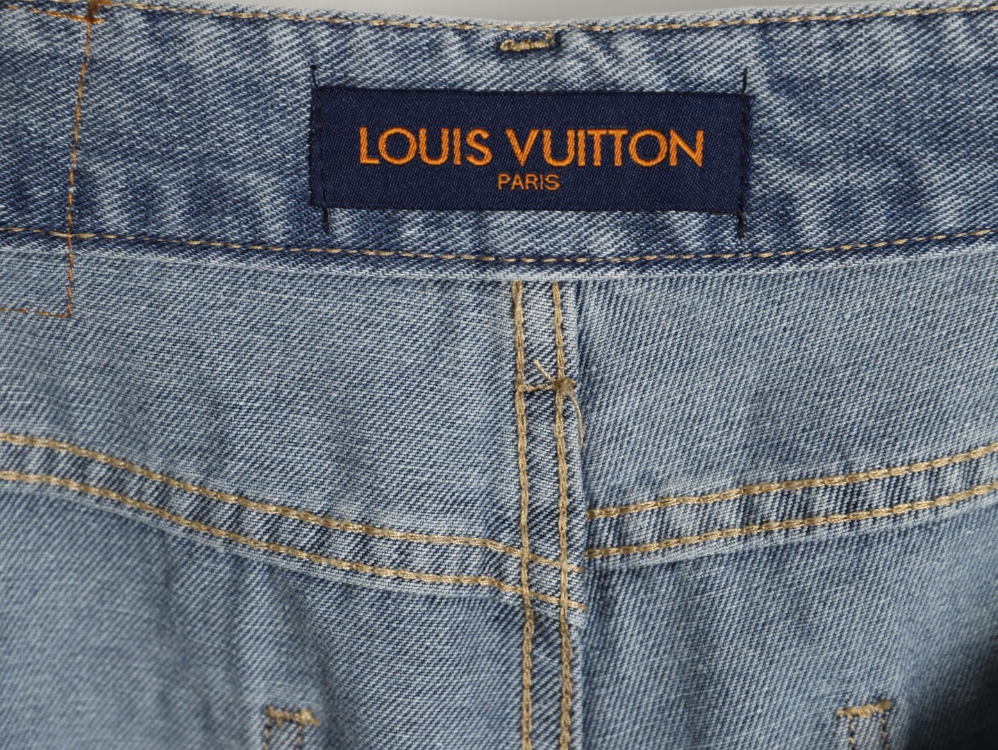 l0*is V*t0n 24fw jeans suit