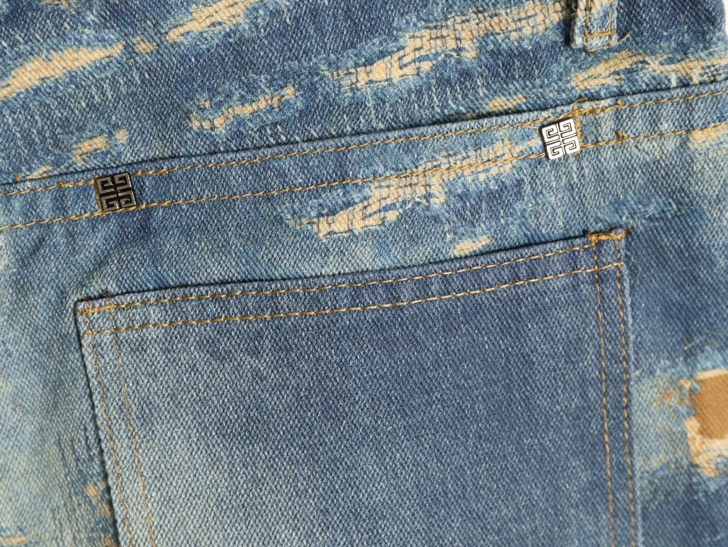 Givenchy Jeans
