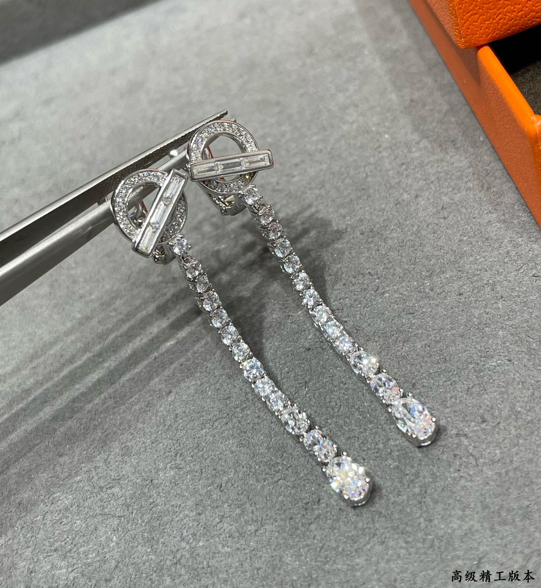 H**me5 ot fully di*m*nd-encrusted earrings