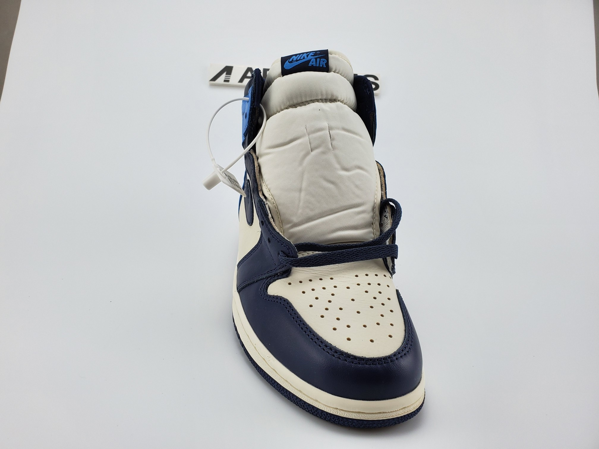 Air Jordan 1 Retro High  "Obsidian Blue"
