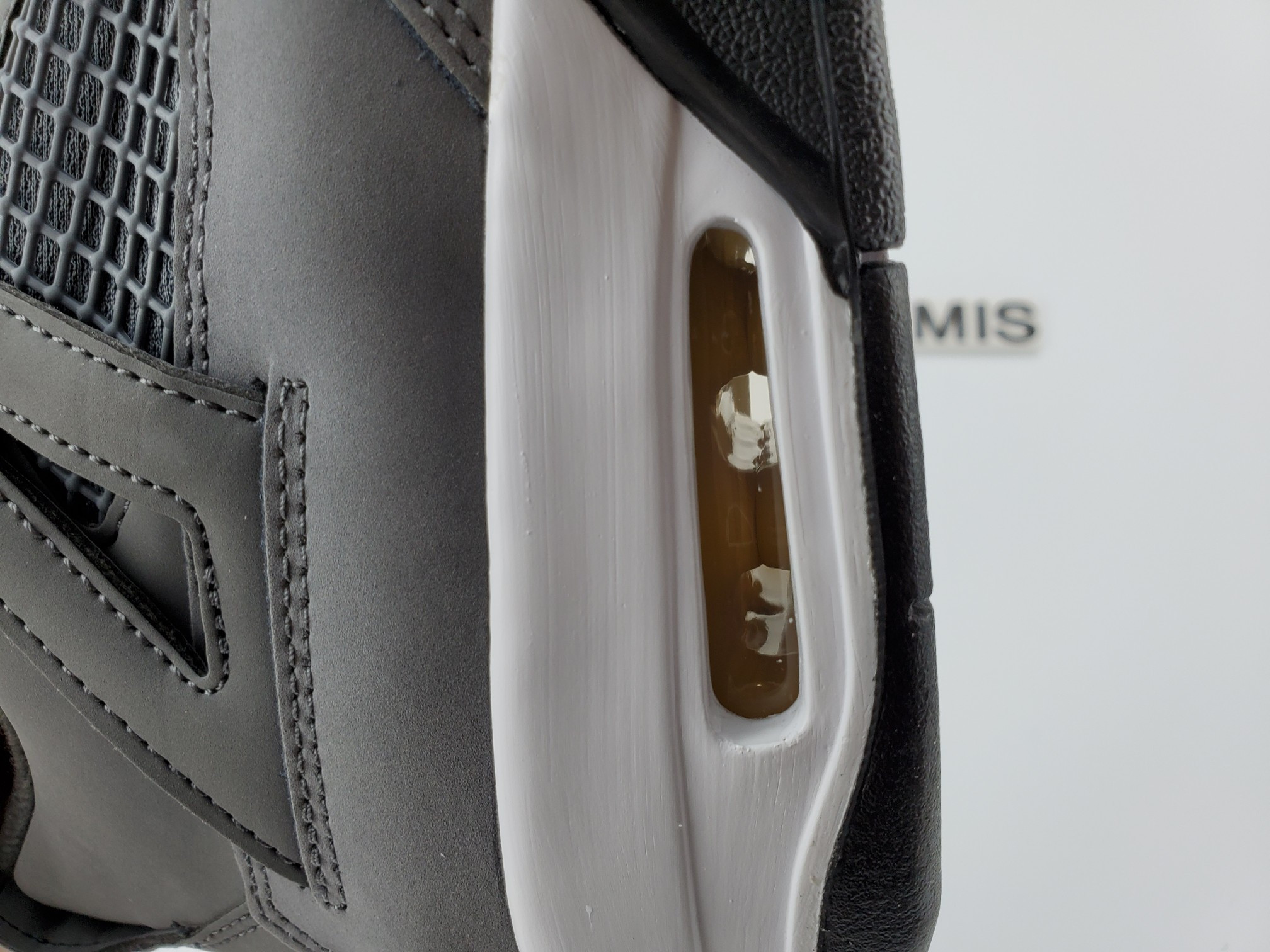 Jordan 4 Retro Cool Grey(2019)