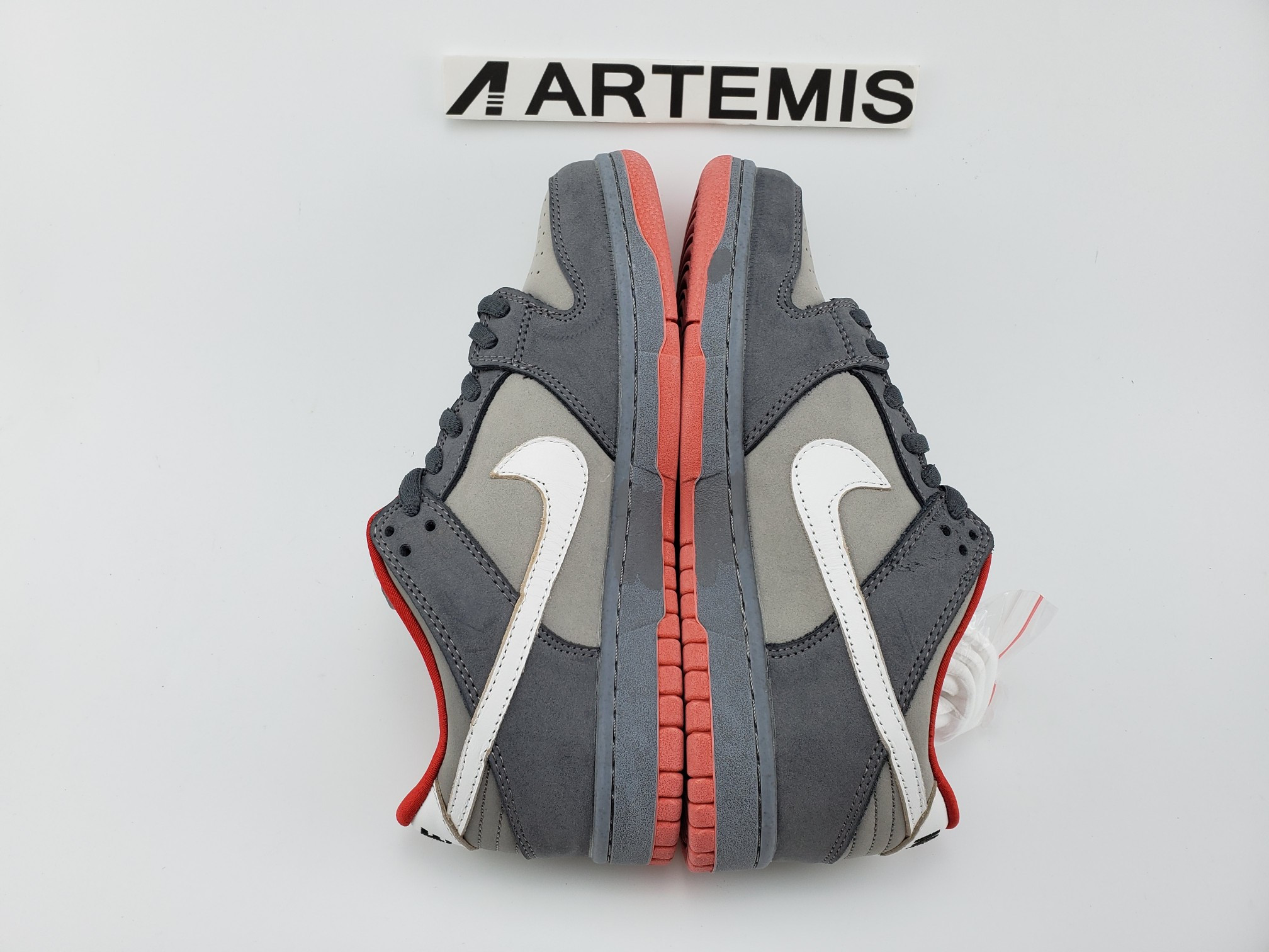 Nike Dunk SB Low Staple NYC Pigeon