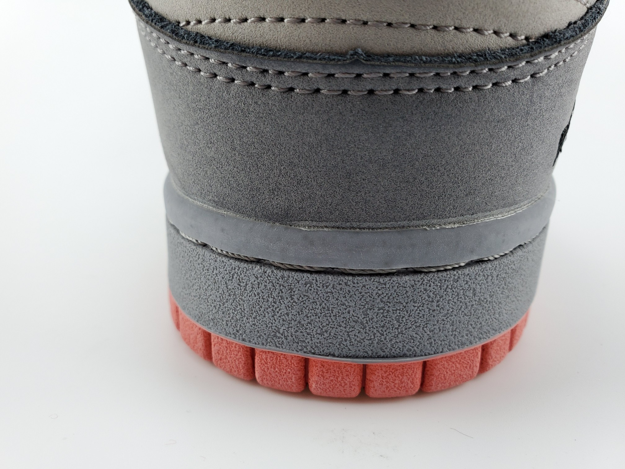 Nike Dunk SB Low Staple NYC Pigeon