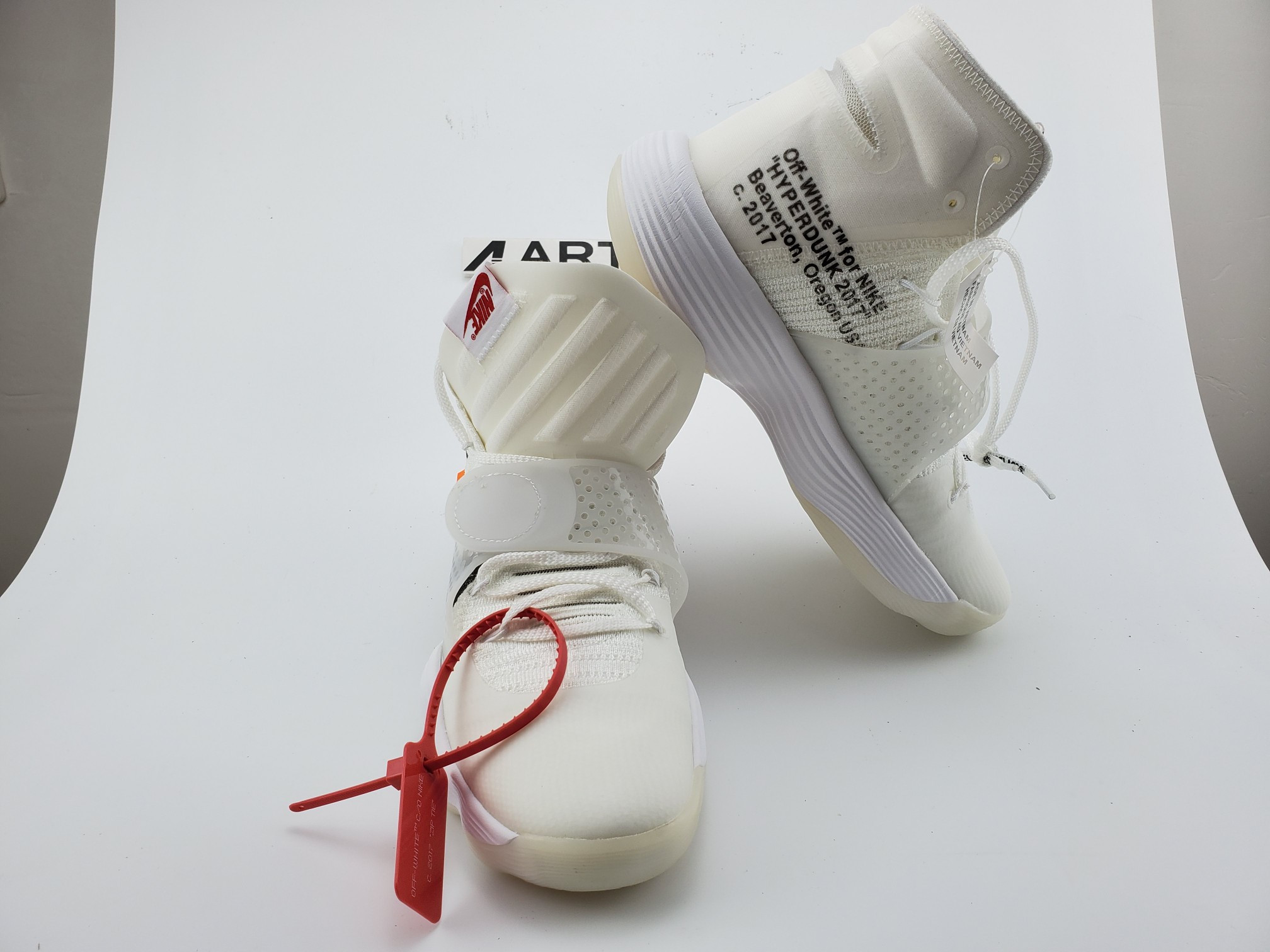 Nike React Hyperdunk 2017 Flyknit Off-White