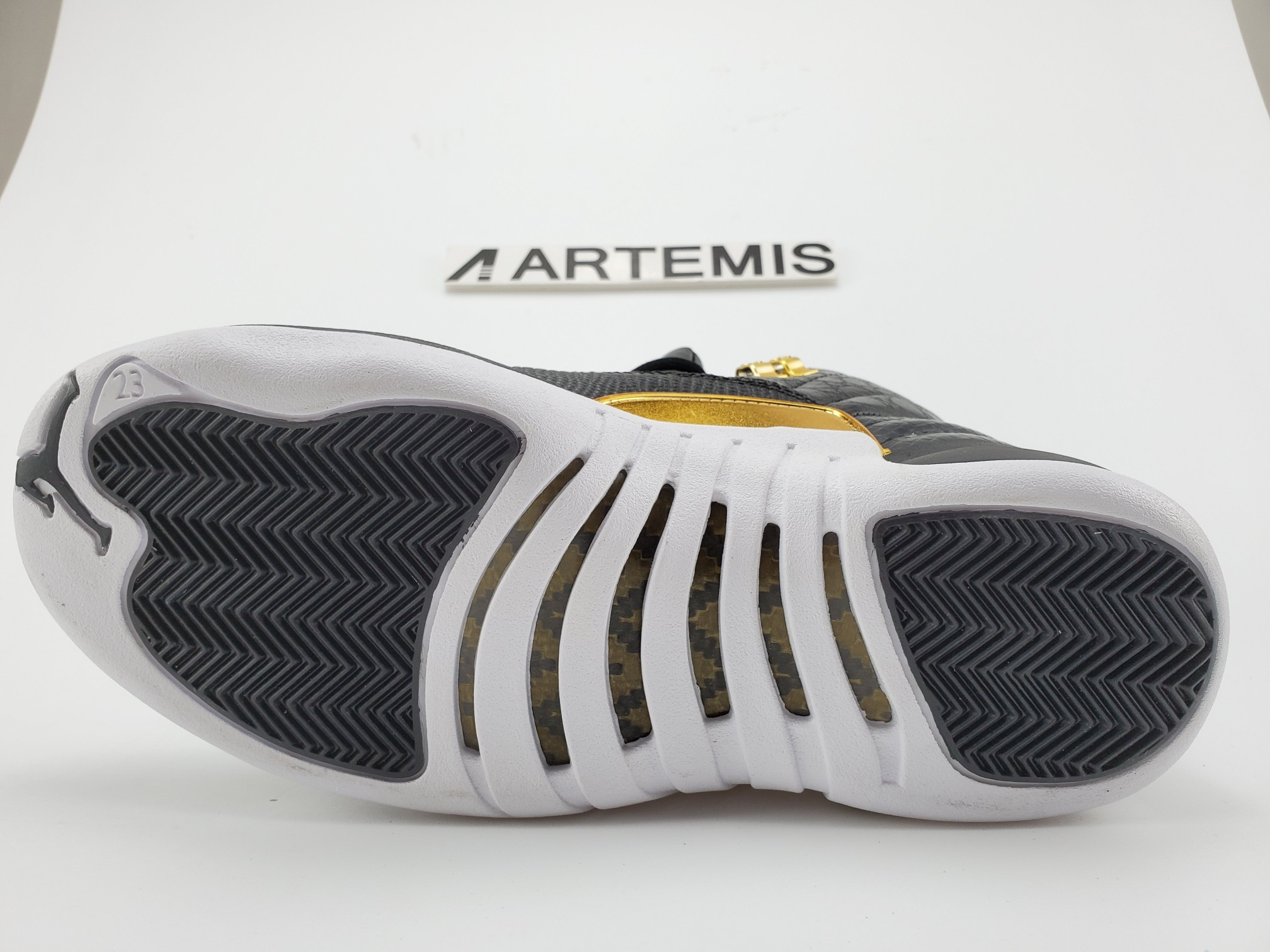 Air Jordan 12 Retro Black Metallic Gold White