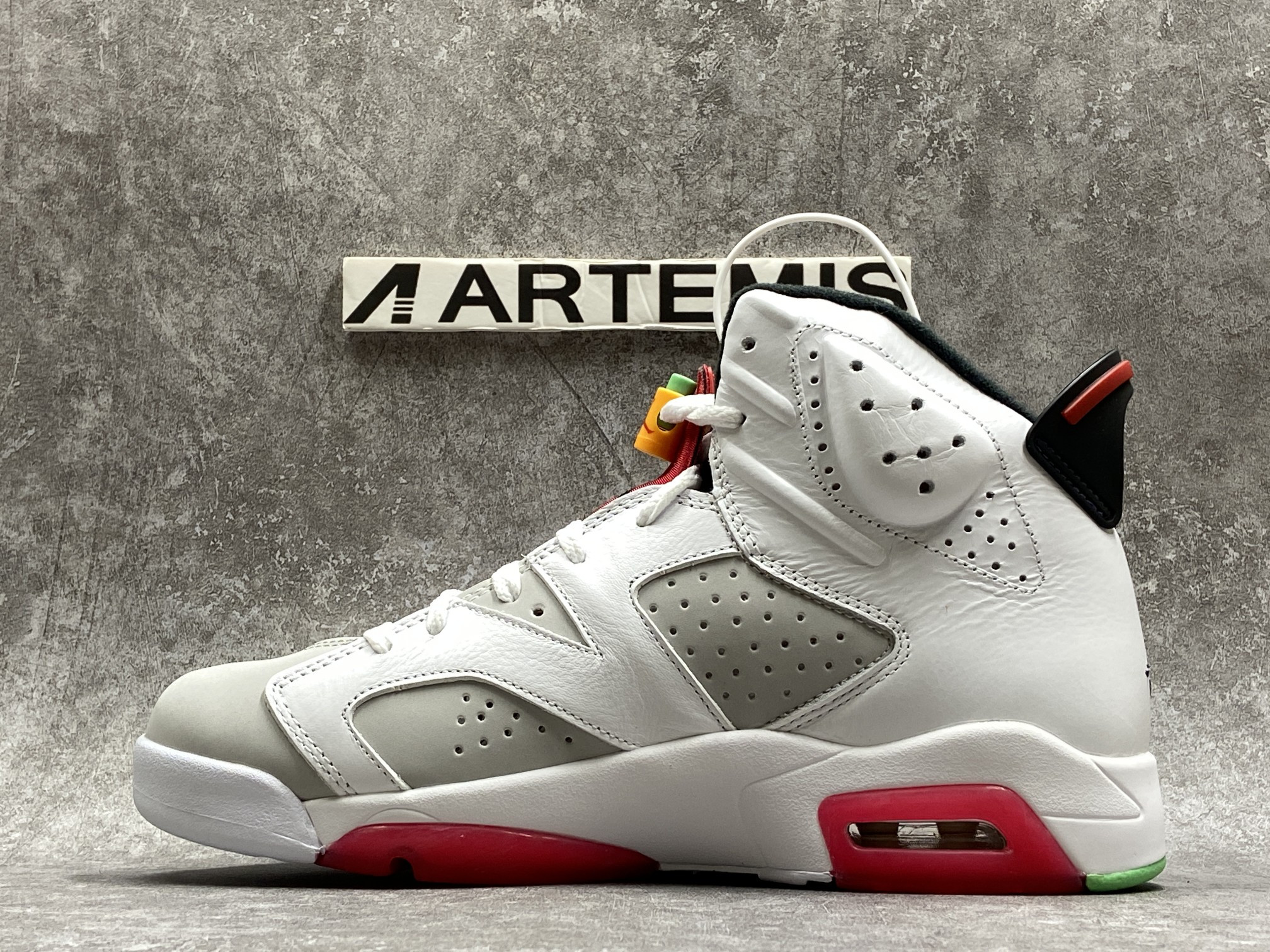 Air Jordan 6 Retro Hare