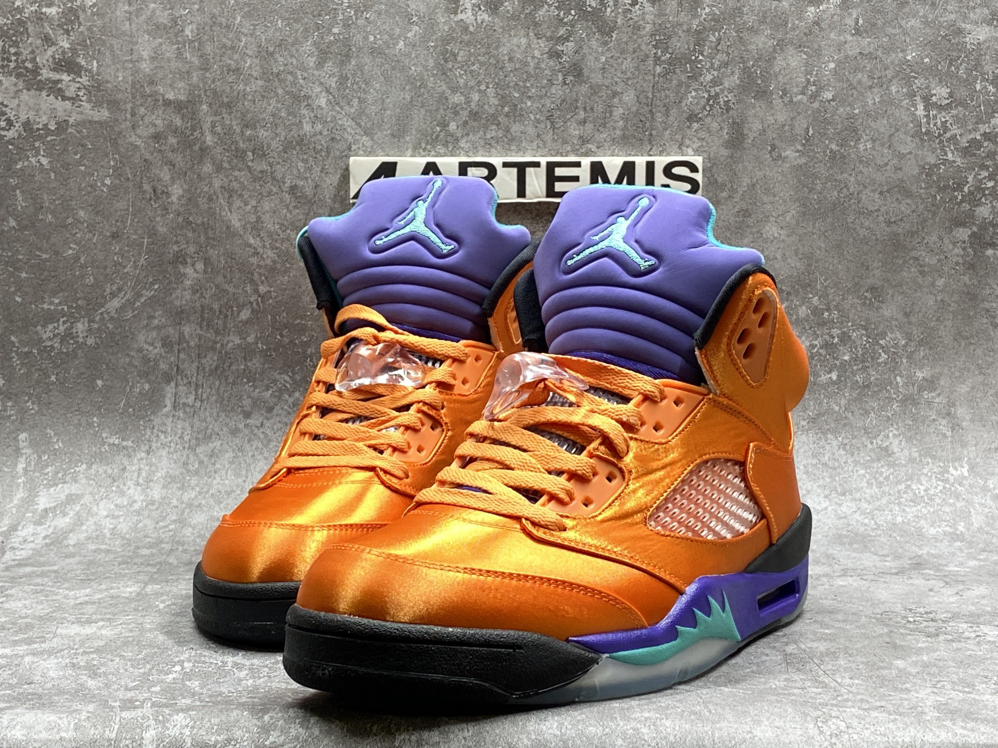 Air Jordan 5 Retro Orange