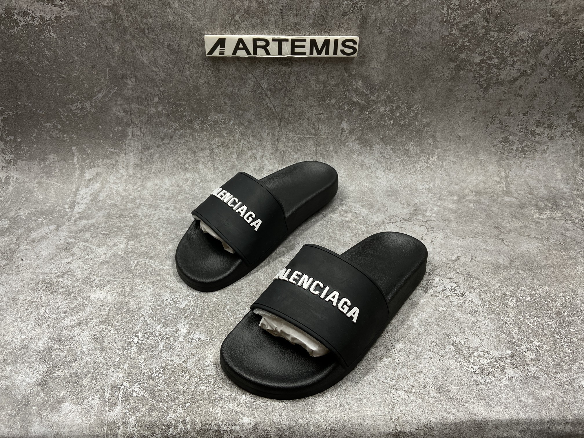 Balenciga Pool Slide Black White