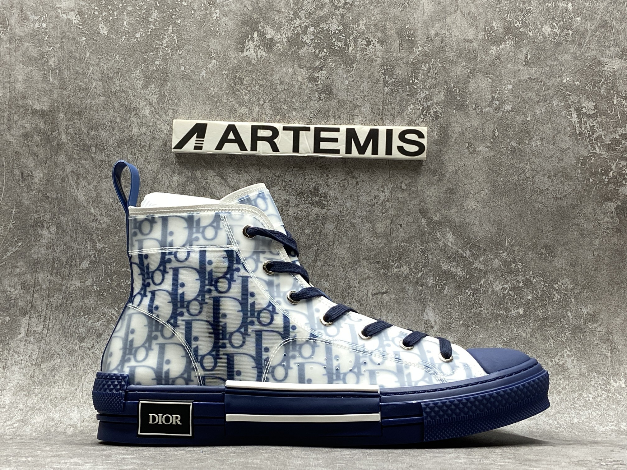 D*or b23 high top blue oblique