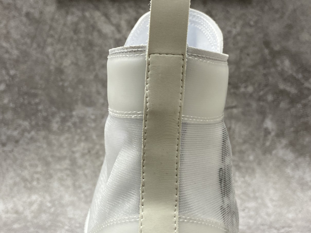 D*or b23 high top white