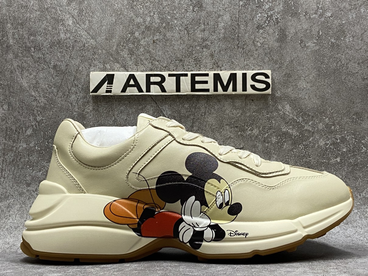 G*u*i rhyton x disney