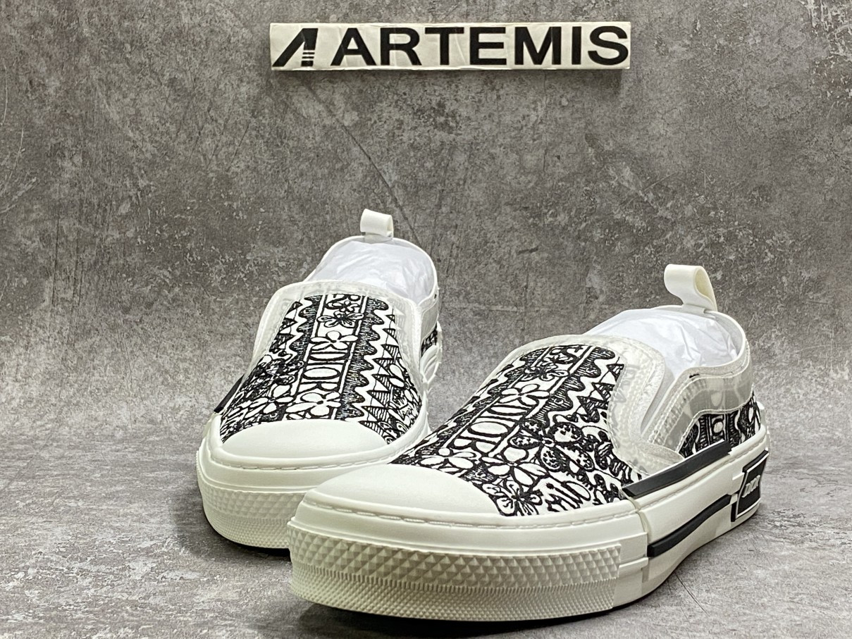 D*or and shawn b23 slip on black white embroidery