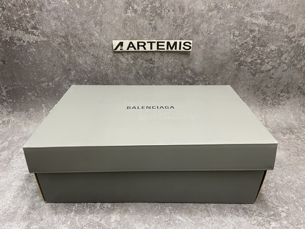 Balenciga Graffiti Speed Red Sole