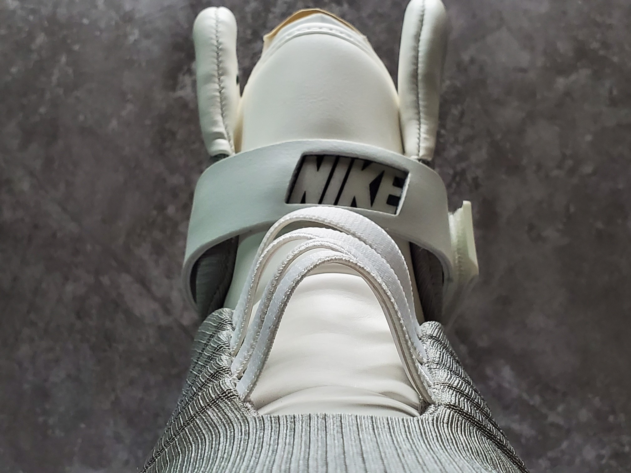 Nike Mag 
