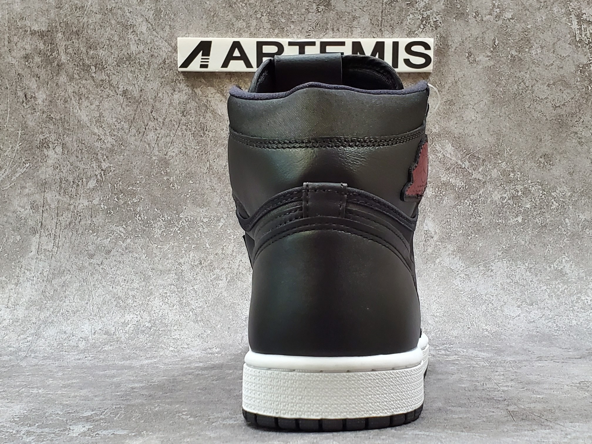 Air Jordan 1 Retro High Black Satin Gym Red