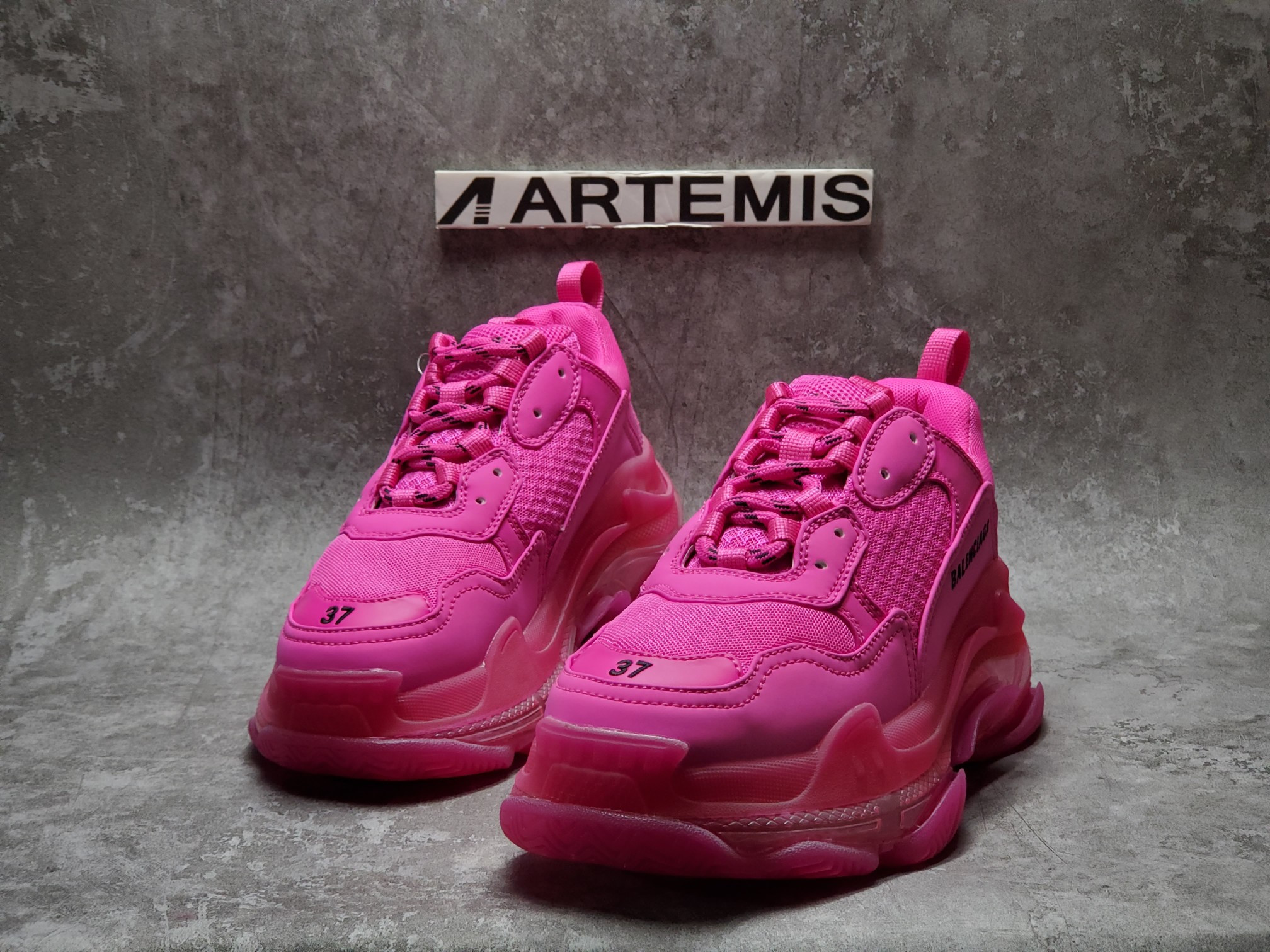 Balenciga Triple S Pink