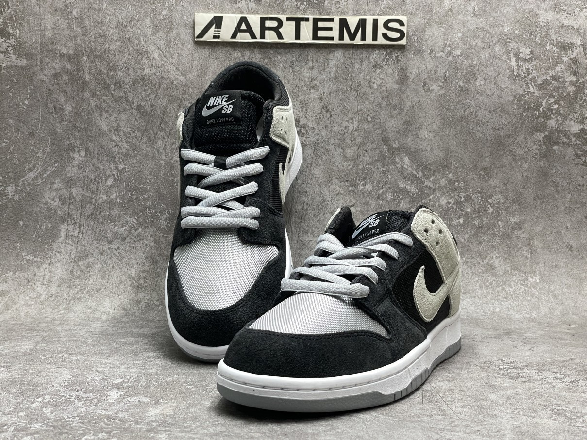 Nike Sb Zoom Dunk Low Pro Black/Wolf Grey-White-White