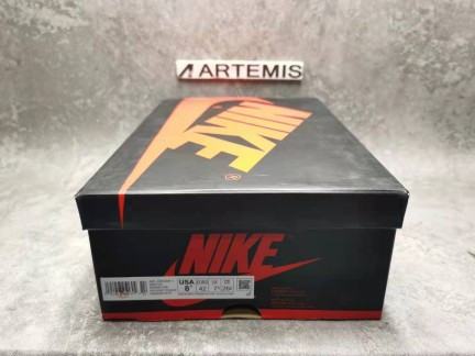 Air Jordan 1 Retro High Black White Light Smoke Grey