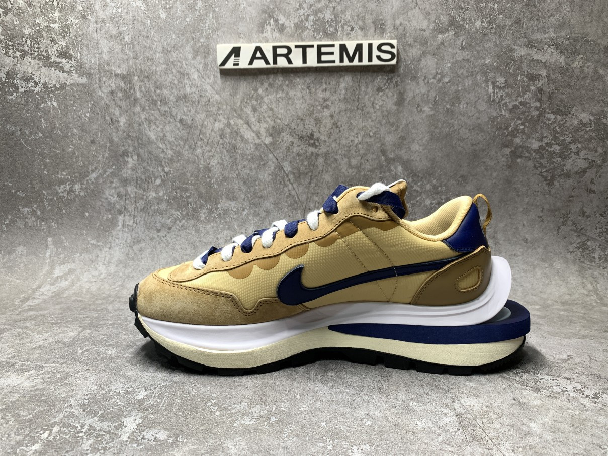 Nike Vaporwaffle Sacai Sesame Blue Void