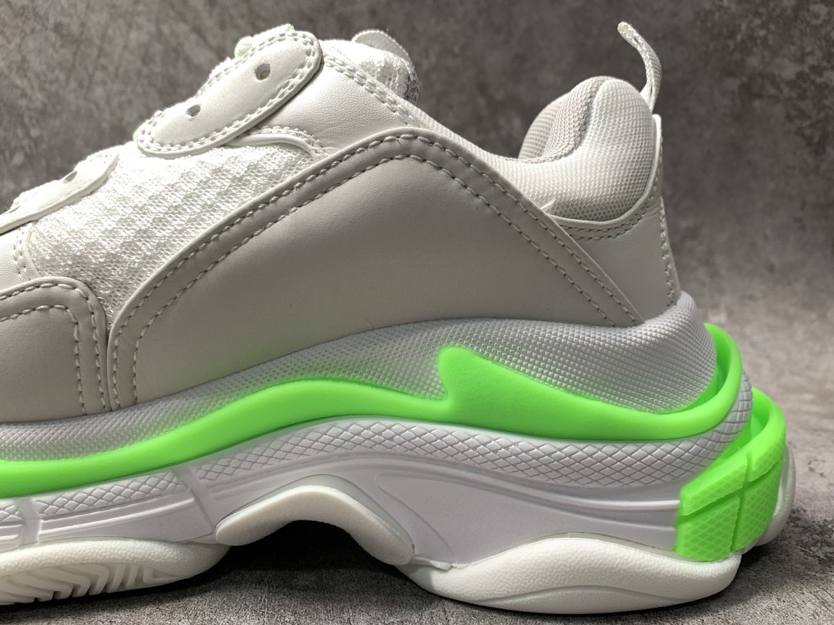 Balenciga Wmns Triple S Sneaker Fluo Green