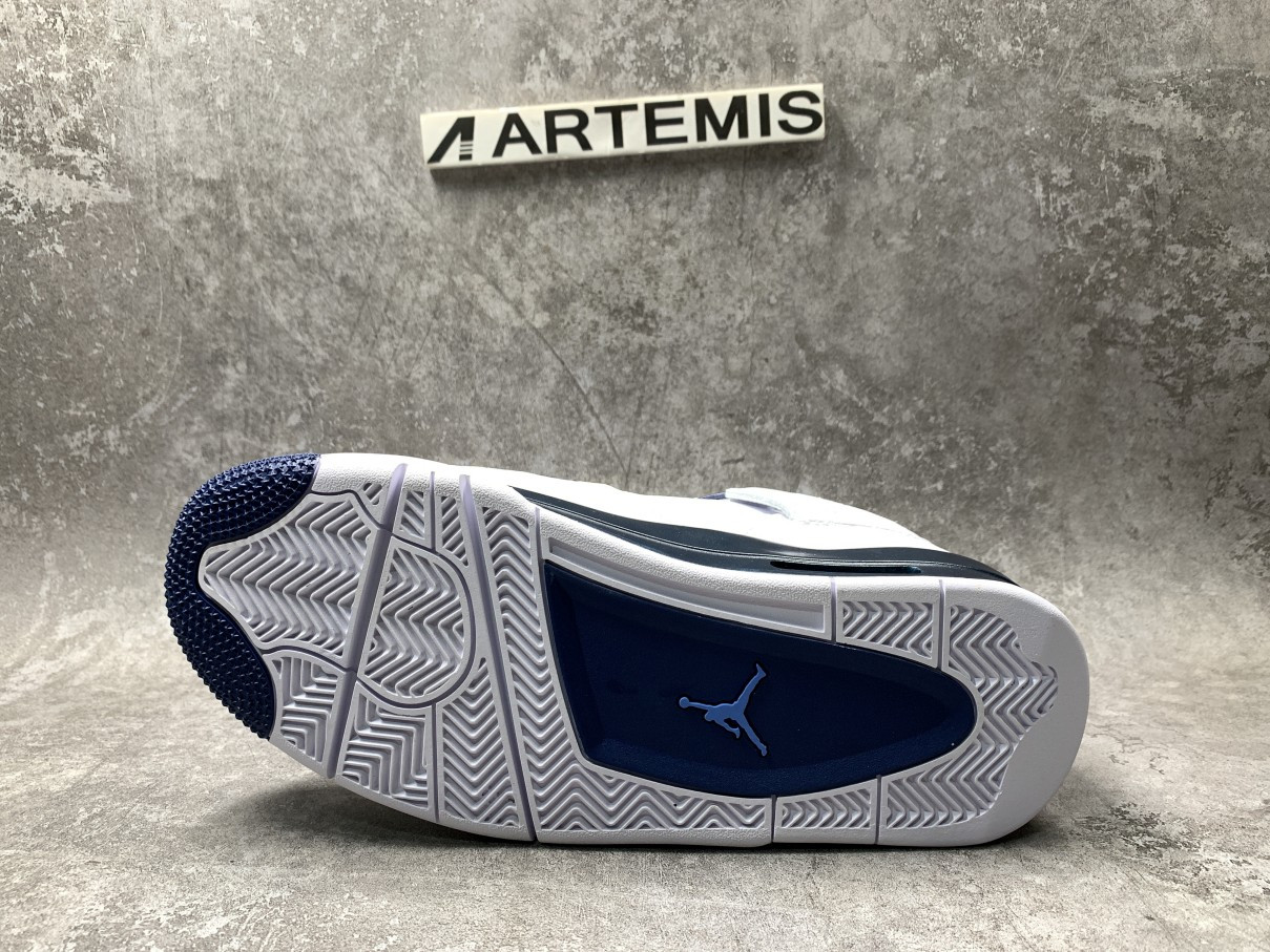 Air Jordan 4 Retro Columbia