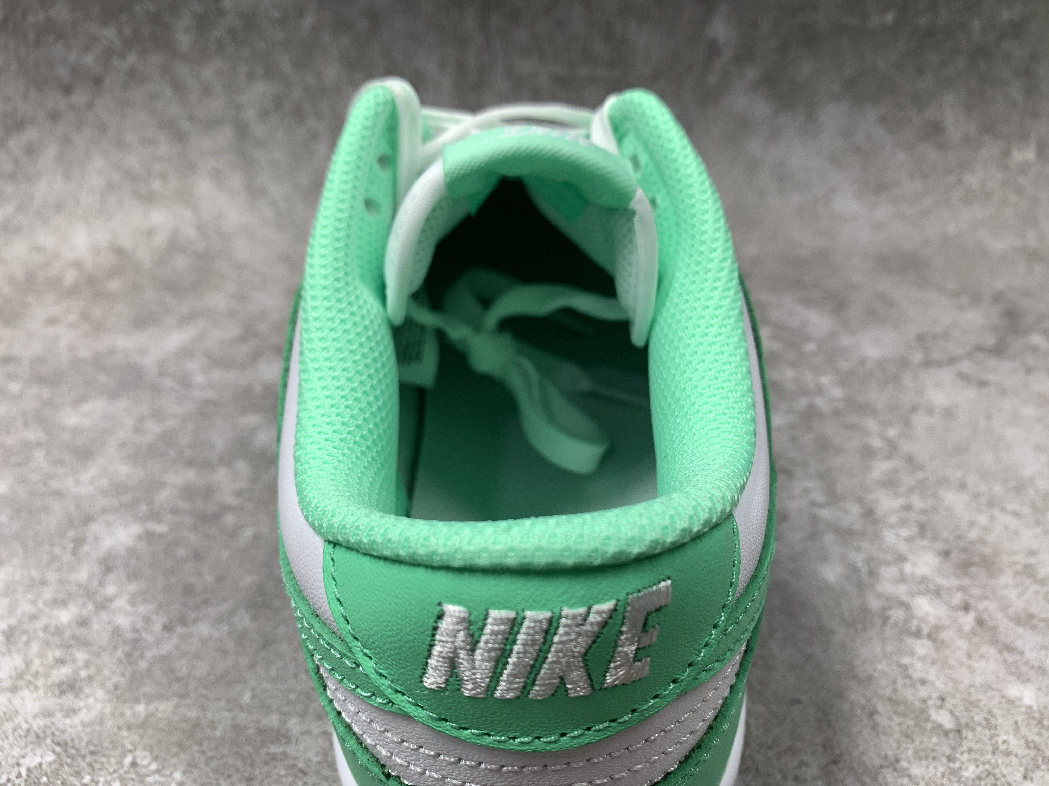 Nike Dunk Low Green Glow