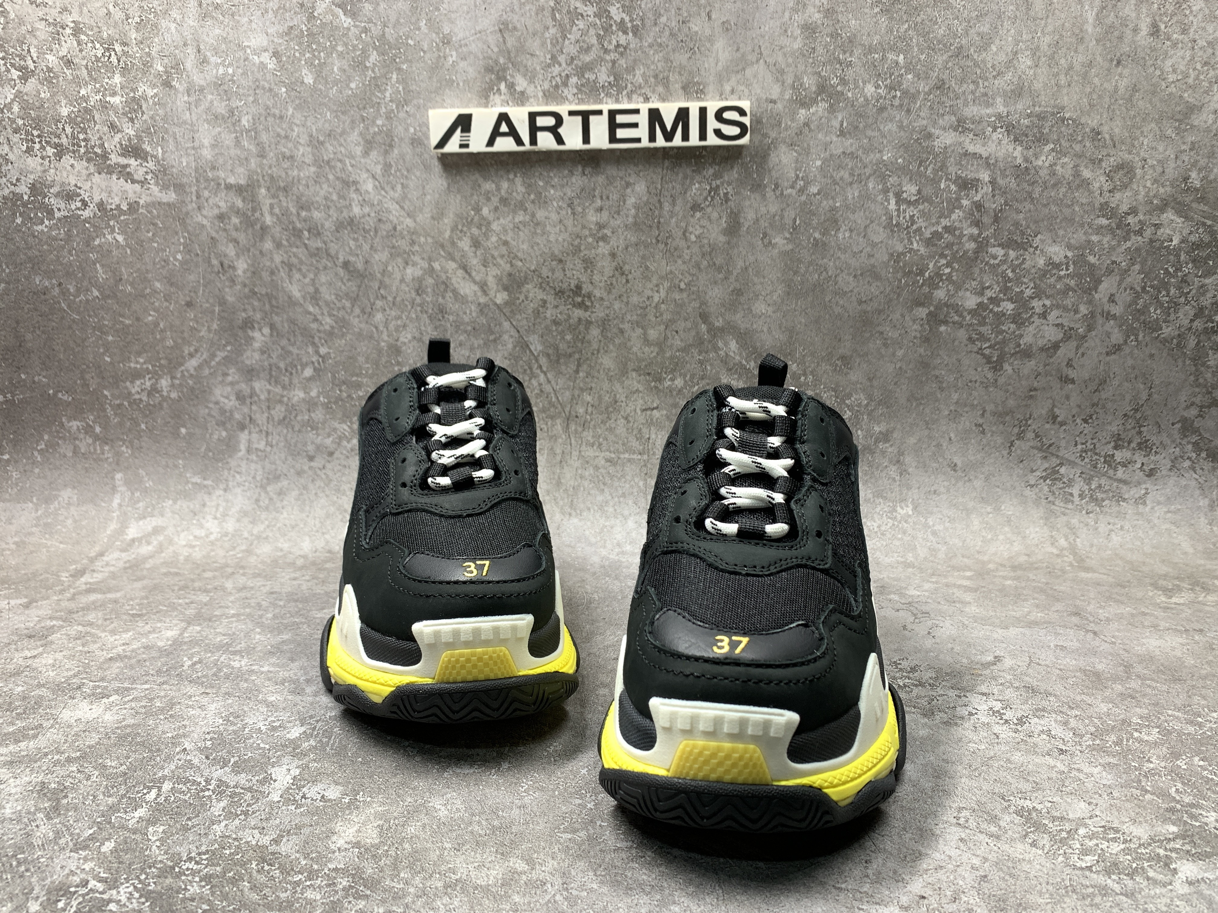 Balenciga Triple S Sneaker Black Yellow