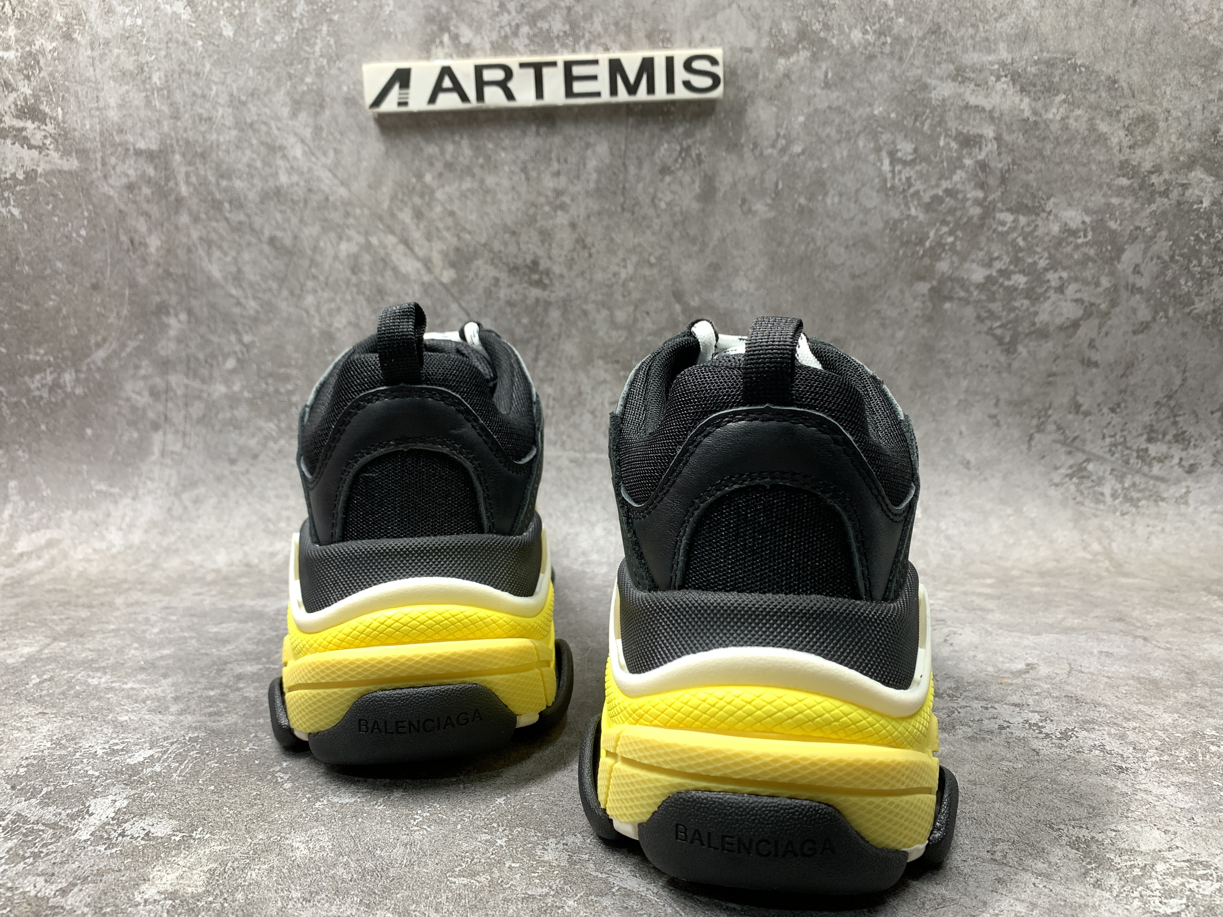 Balenciga Triple S Sneaker Black Yellow
